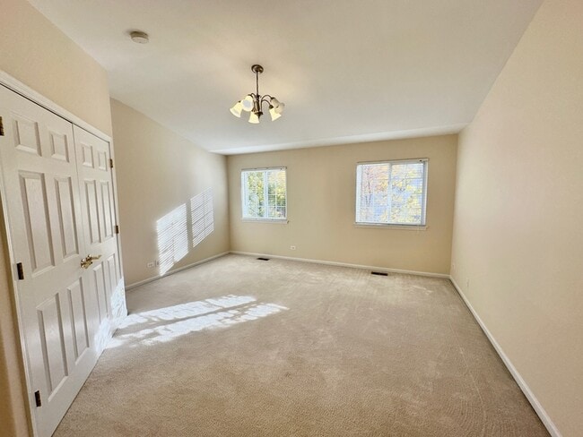 Building Photo - 2955 Talaga Dr