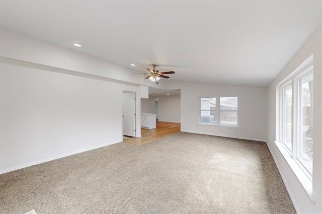 Building Photo - 538 E Fairmeadows Dr