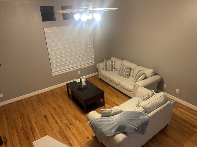 Building Photo - 7650 Springhill St