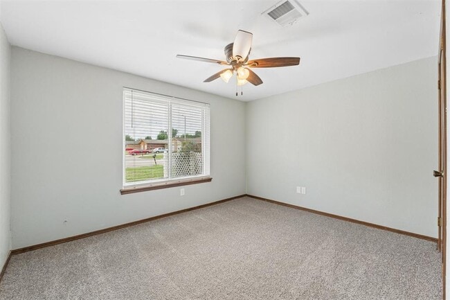 Building Photo - 2905 SW 82nd St