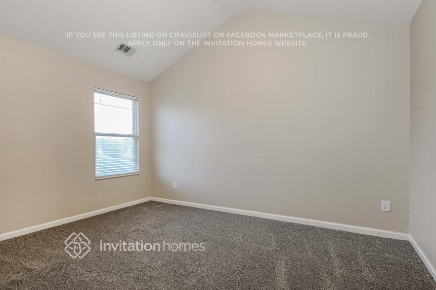 Building Photo - 4319 Rainer Dr