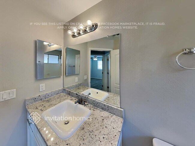 Building Photo - 12319 W Medlock Dr