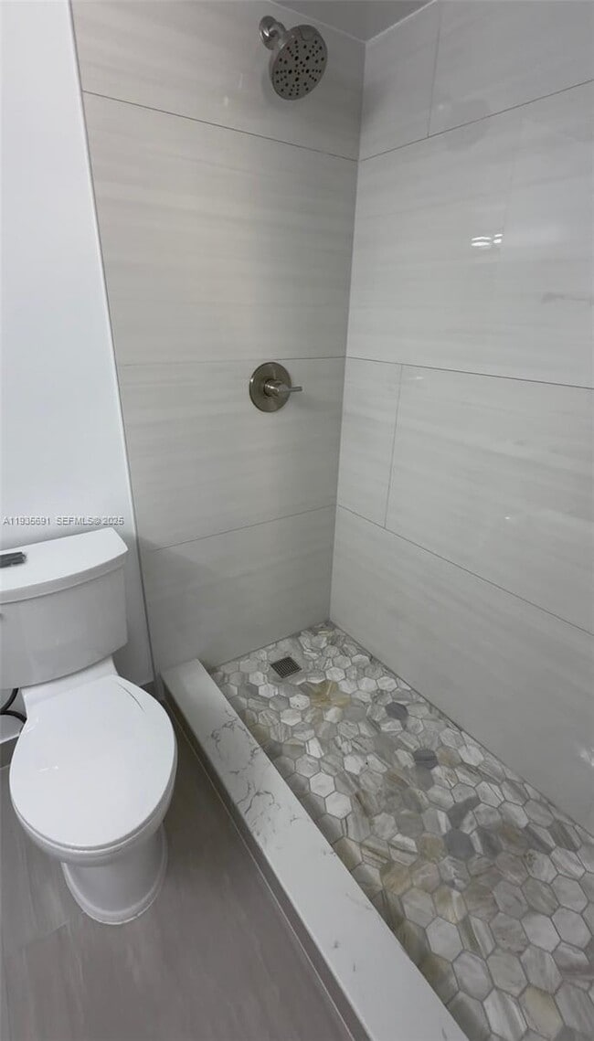 Building Photo - 2760 W 61st Pl