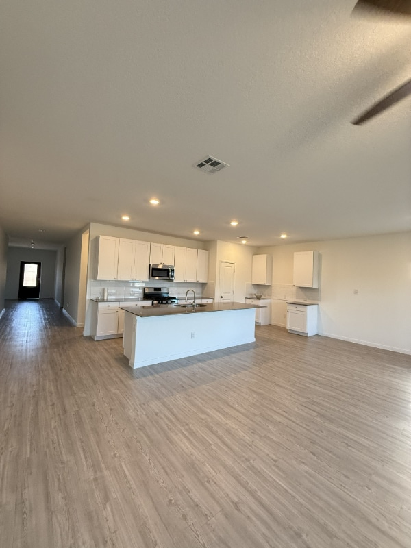 Building Photo - 5918 Corsicana Wy