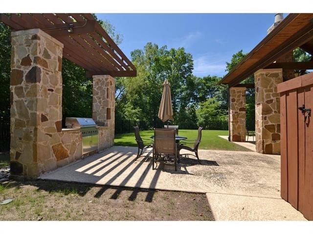 Building Photo - 3209 Bloomfield Ct