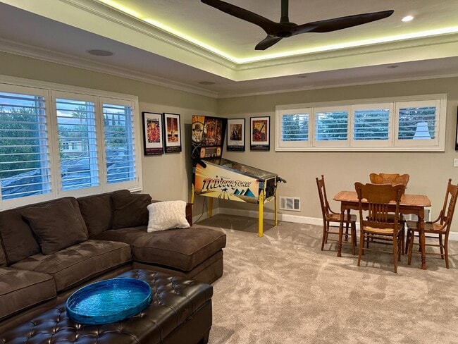 Building Photo - 14421 Lenray Ave