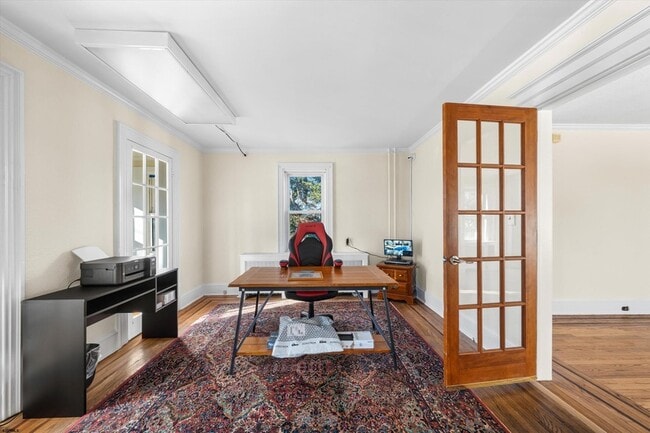 Building Photo - 616 W Ocean Heights Ave