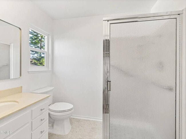 Building Photo - 326 Longwood Ct