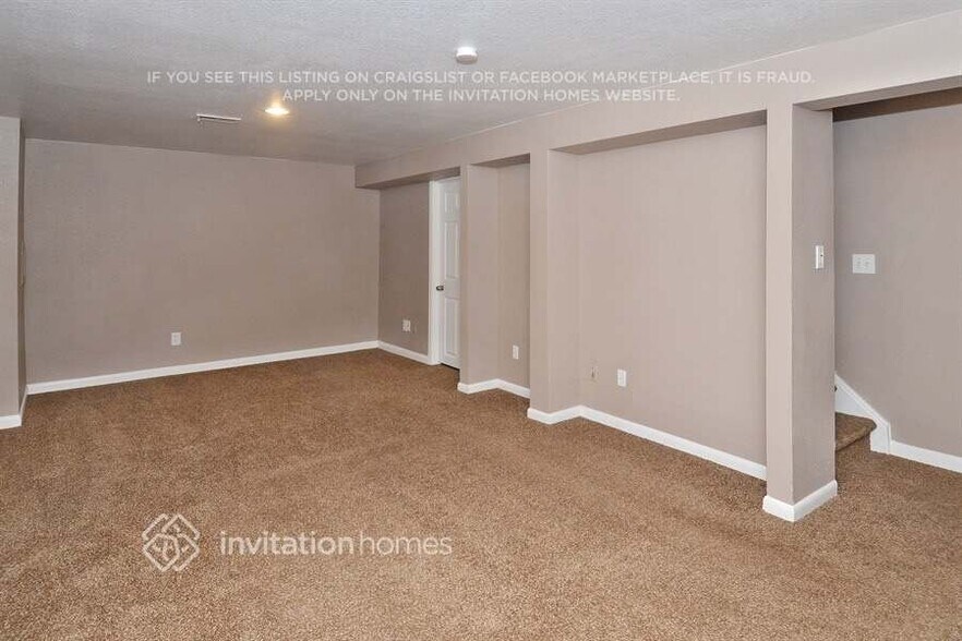 Building Photo - 10507 W 107th Ave