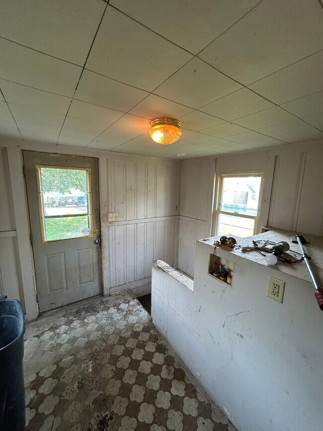 Building Photo - 224 Lincoln Ave