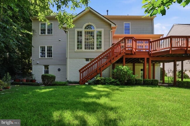 Building Photo - 5767 Bush Hill Dr