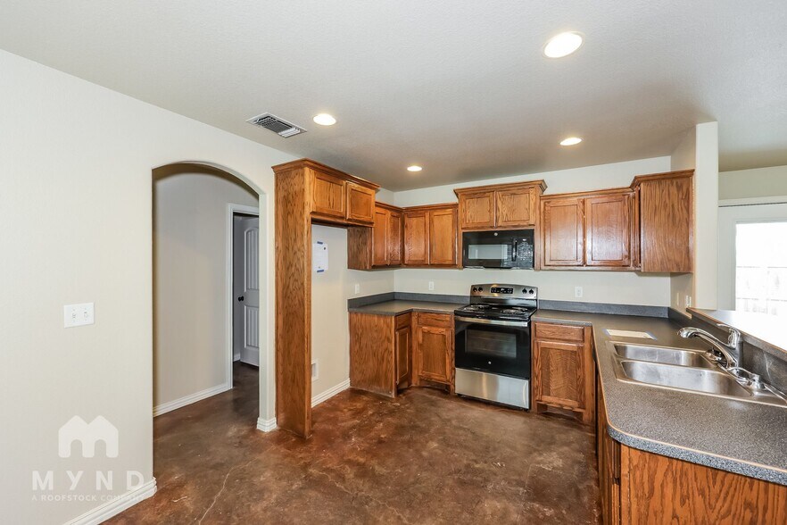 Building Photo - 115 Jolin Ln