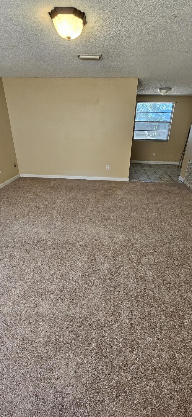 Building Photo - 6979 S Autrey Ave