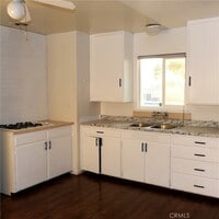 Building Photo - 501 University Pl