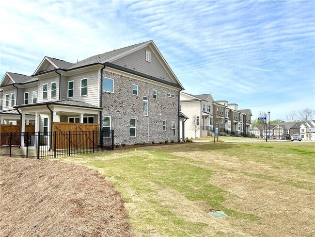 Building Photo - 1562 Wellborn Walk