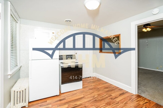 Building Photo - 3650A E Barnard Ave