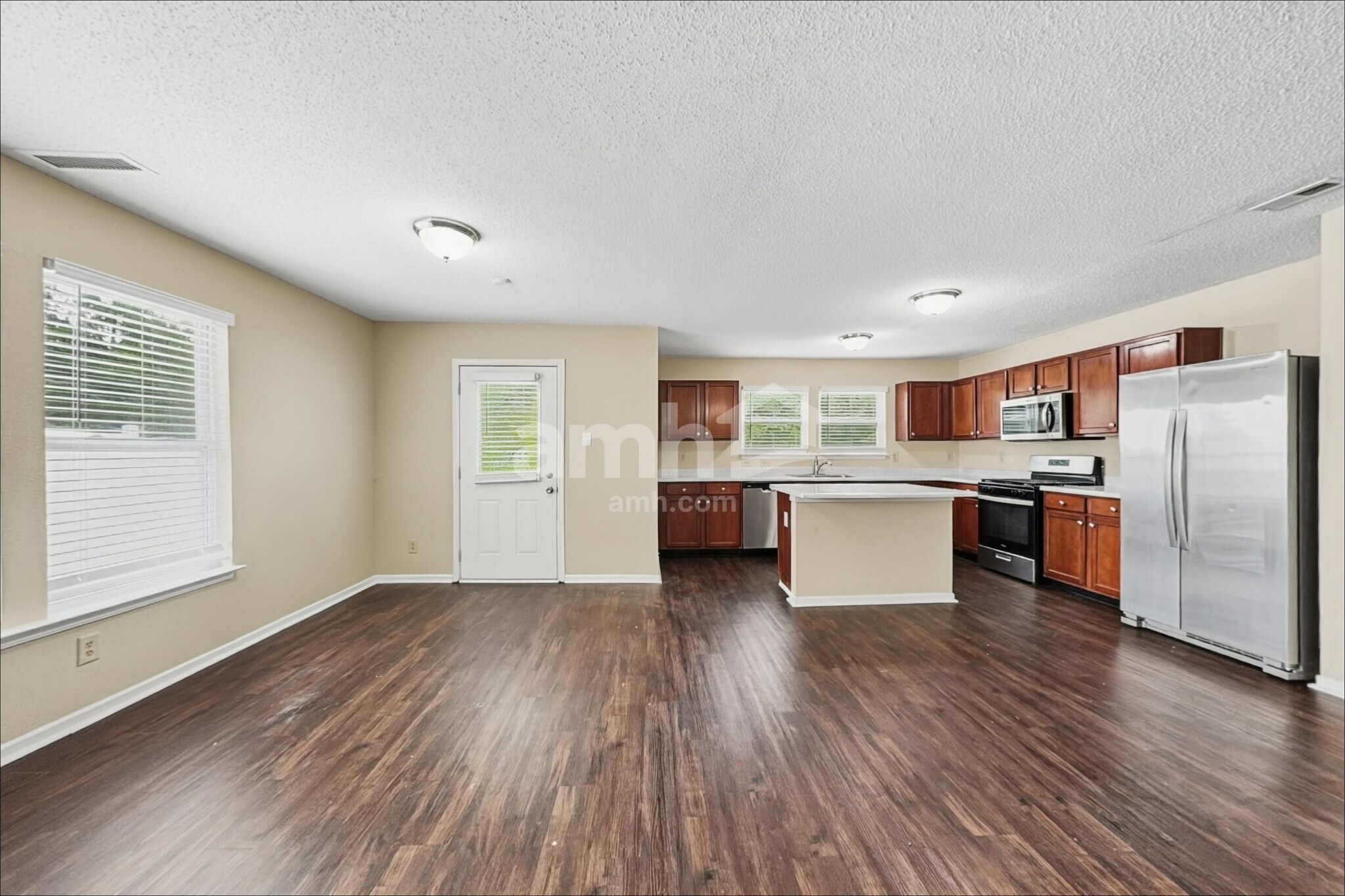 Building Photo - 8629 Blooming Grove Dr