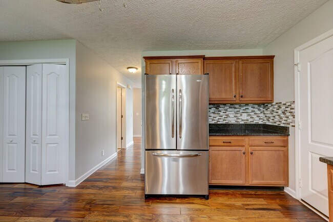 Building Photo - 791 Colin Ct