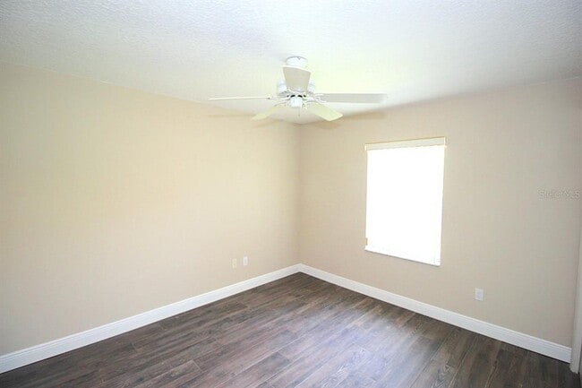 Building Photo - 20 Clarendon Ct N
