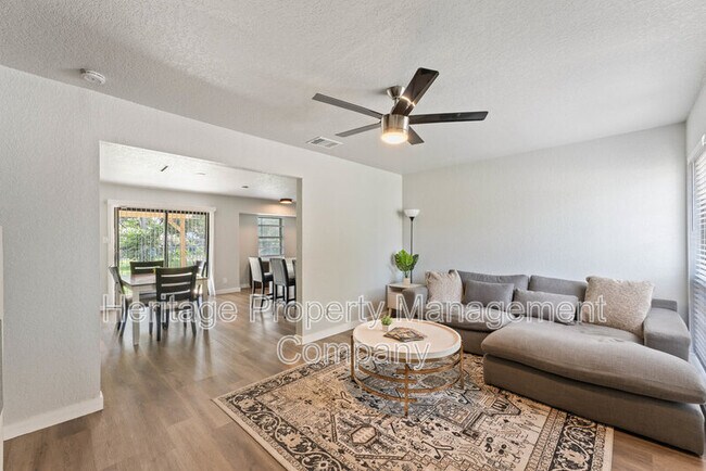 Building Photo - 7210 Cloverfield Ln