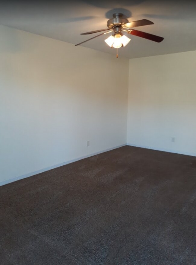 Building Photo - 784 Cherrybark Ln