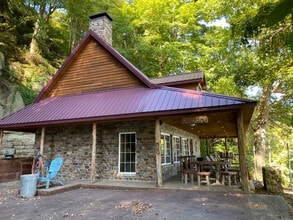 Building Photo - Oakwood Trading LLC