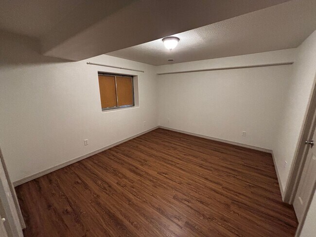 Building Photo - 5941 Corinth Dr