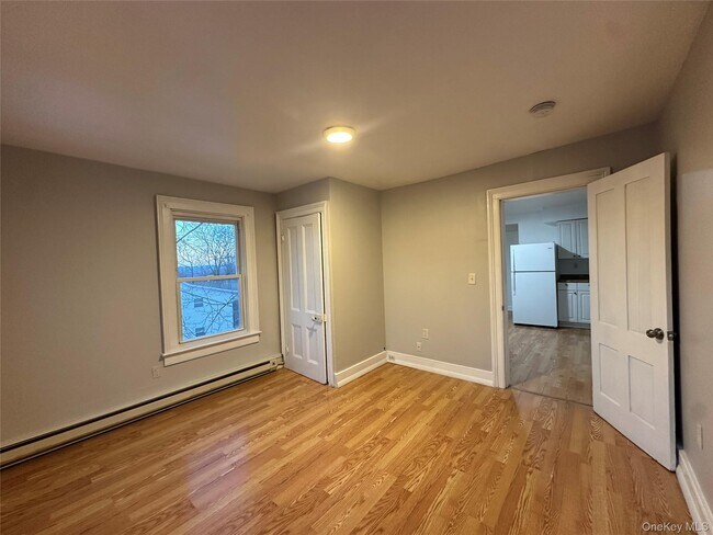 Building Photo - 17 Church St