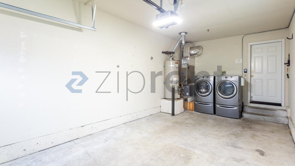 Building Photo - 730 Jefferson St