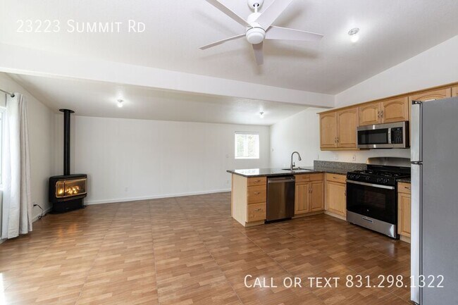 Building Photo - 23223 Summit Rd