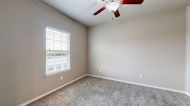 Building Photo - 3519 Summerway Dr