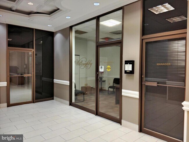 Building Photo - 4515 Willard Ave