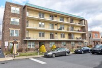 Building Photo - 131 Dutton St