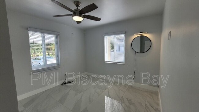 Building Photo - 7380 SW 35th St
