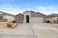 Building Photo - 840 Via Glorieta