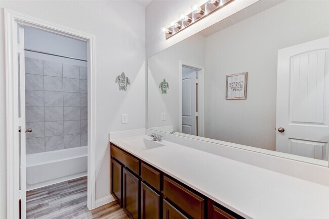 Building Photo - 24810 Lorenzo Glaze Trail