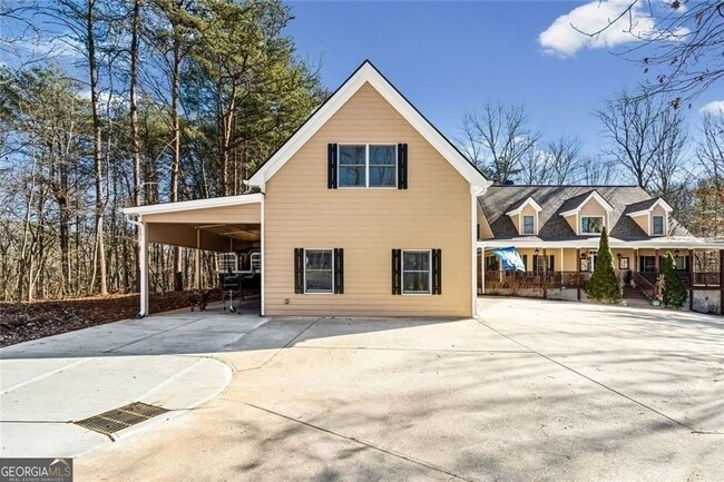 Building Photo - 4640 Chestatee Pointe Rd