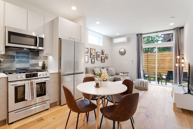 Building Photo - 4424 Burke Ave N