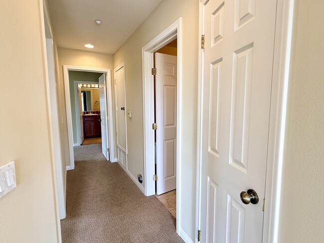 Building Photo - 4966 Dunes Cir