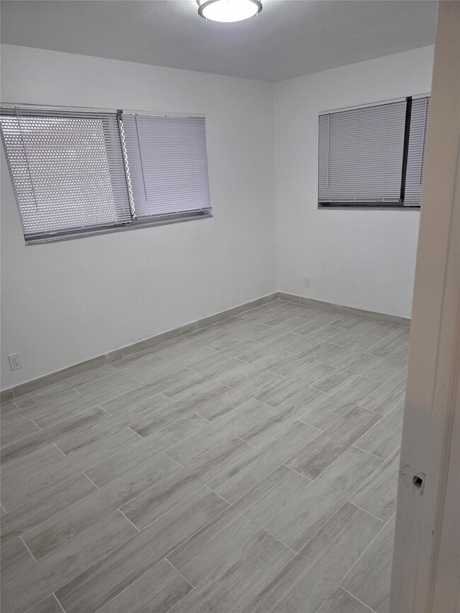 Building Photo - 301 Pennsylvania Ave