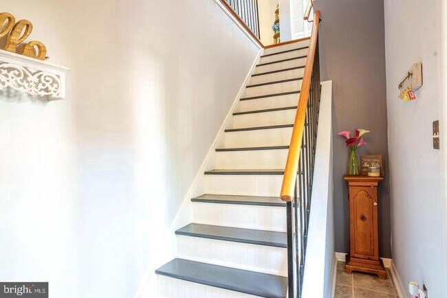 Building Photo - 13247 Meander Cove Dr