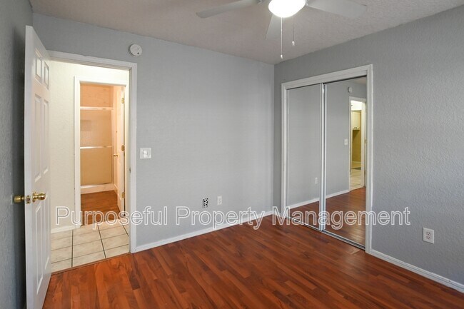 Building Photo - 1121 SW 99th Terrace