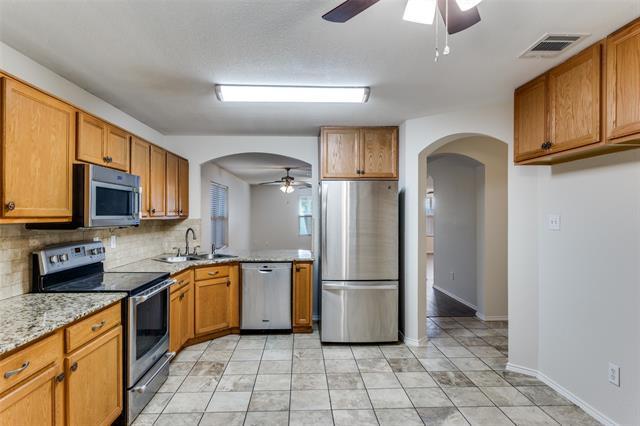 Building Photo - 2529 Castle Pines Dr