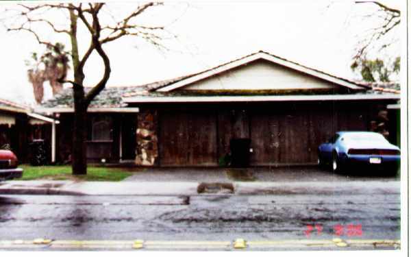 Primary Photo - 216-218 Woodrow Ave