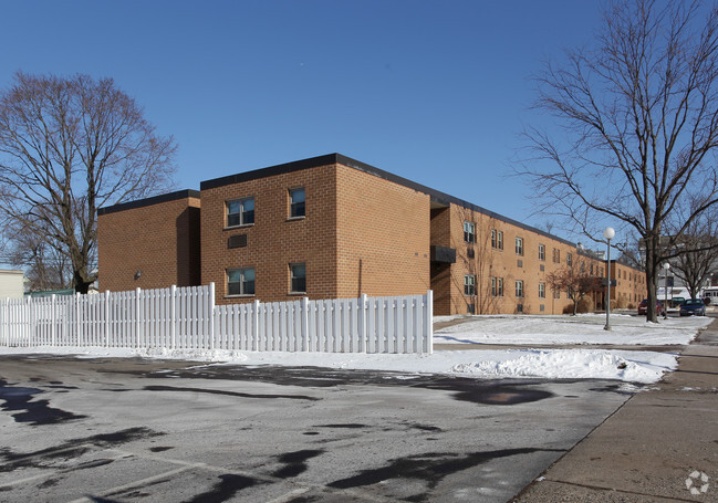 Building Photo - Evan Owen Memorial Apartments