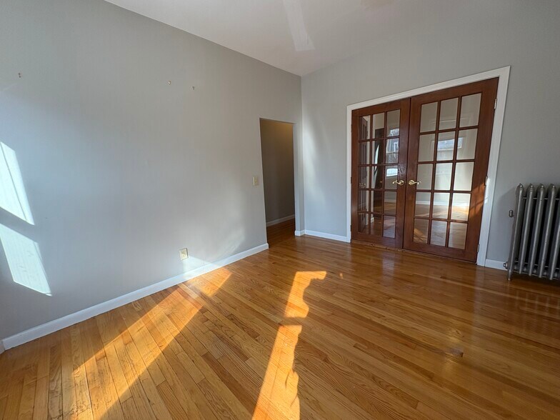 Building Photo - 23 Tufts St