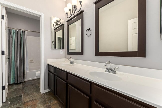 Building Photo - 7690 E San Fernando Dr