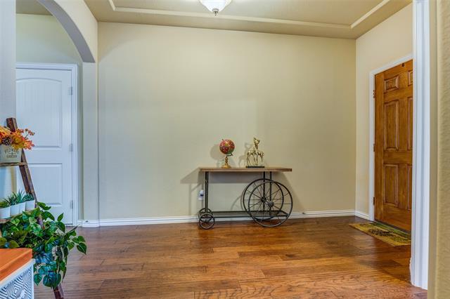Building Photo - 2713 Costa Mesa Dr