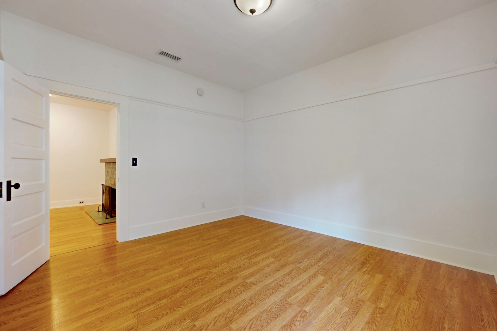 Building Photo - 1845 Las Lunas St