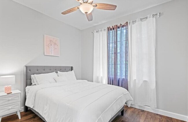 Building Photo - 4784 S Central Blvd